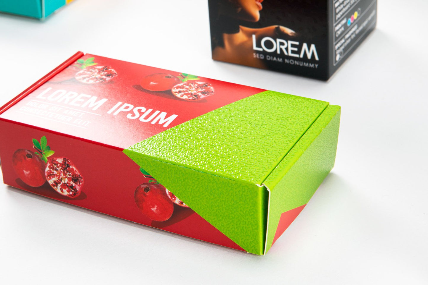 Horizontally photographed box in red and green.