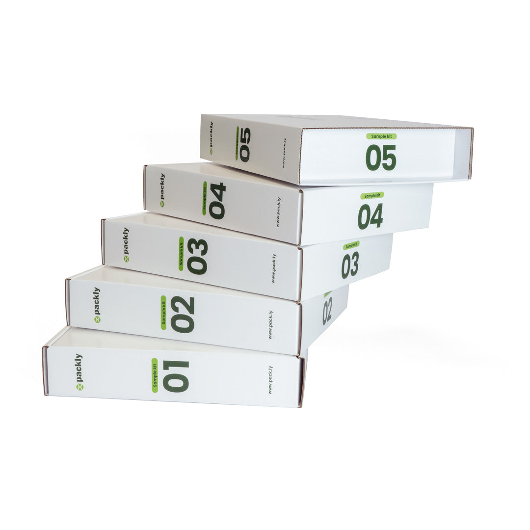 5 white boxes: a set of sample kits numbered from 01 to 05, featuring the Packly logo on the side along with the number and website.